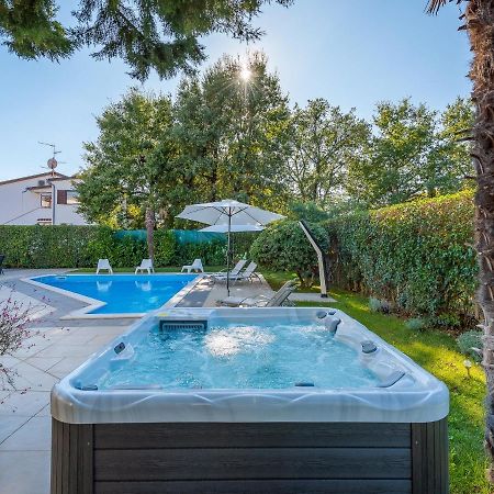 Villa Martimar With Pool And Hot Tub In Istria Rosini Eksteriør billede