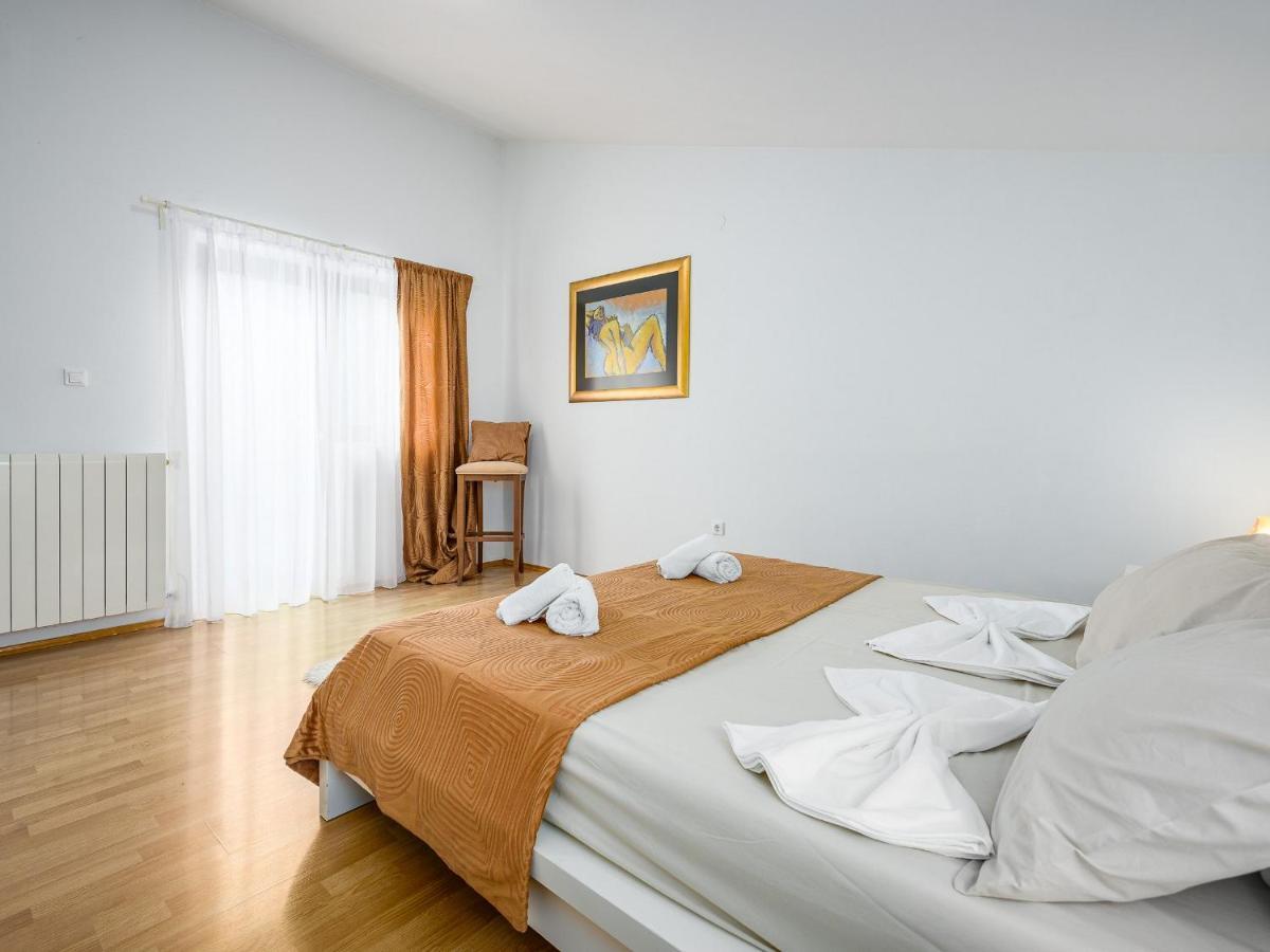Villa Martimar With Pool And Hot Tub In Istria Rosini Eksteriør billede