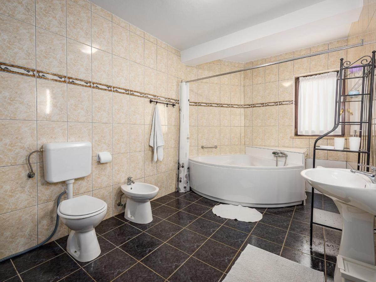 Villa Martimar With Pool And Hot Tub In Istria Rosini Eksteriør billede